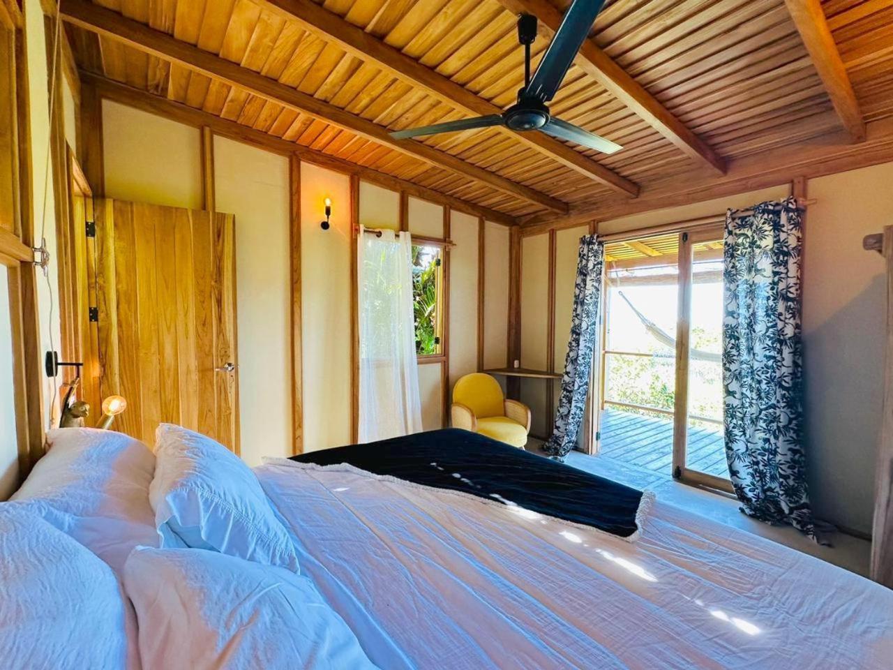 Calamocha Lodge Playa Santa Teresa  Exteriör bild