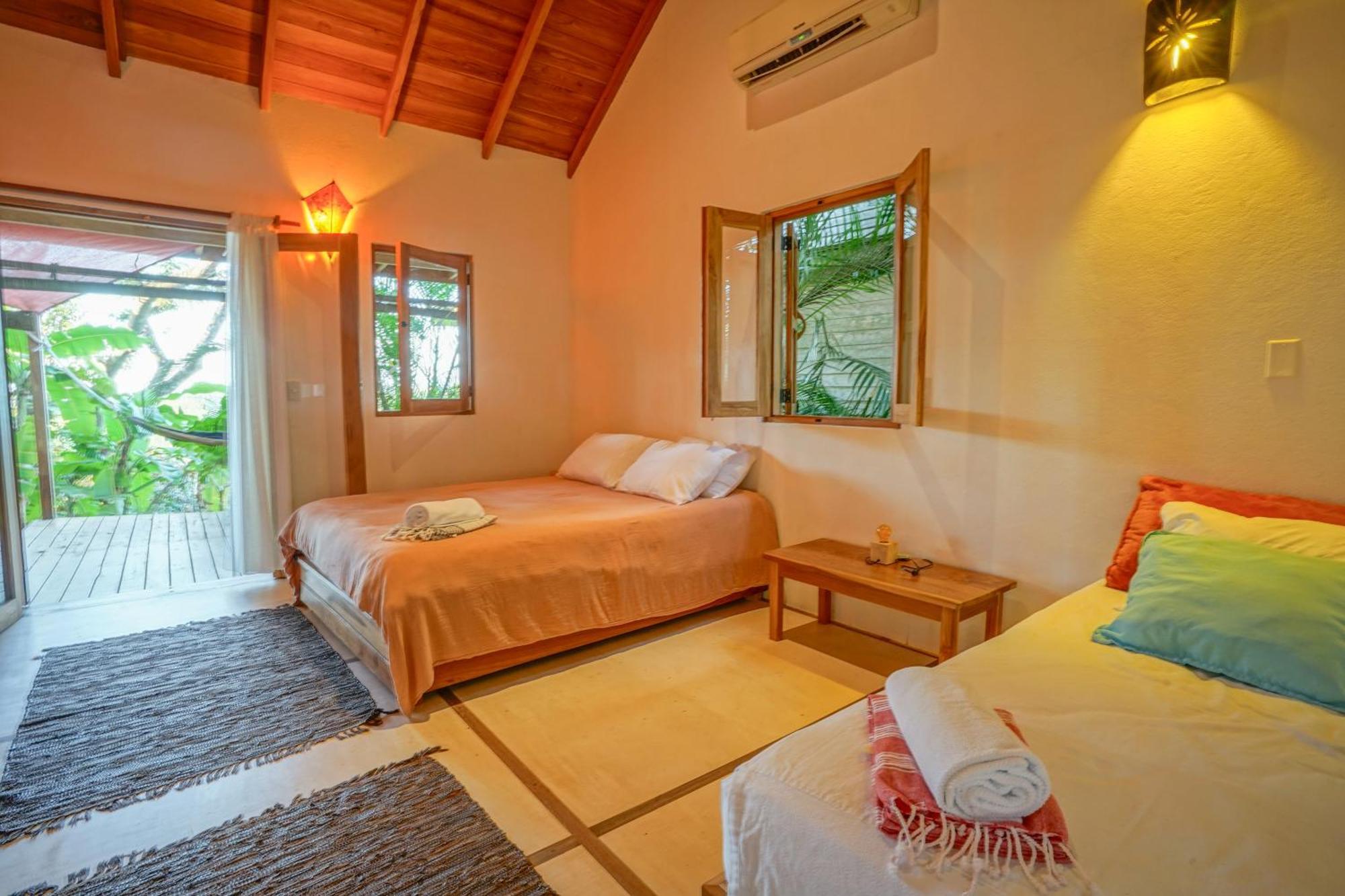 Calamocha Lodge Playa Santa Teresa  Exteriör bild