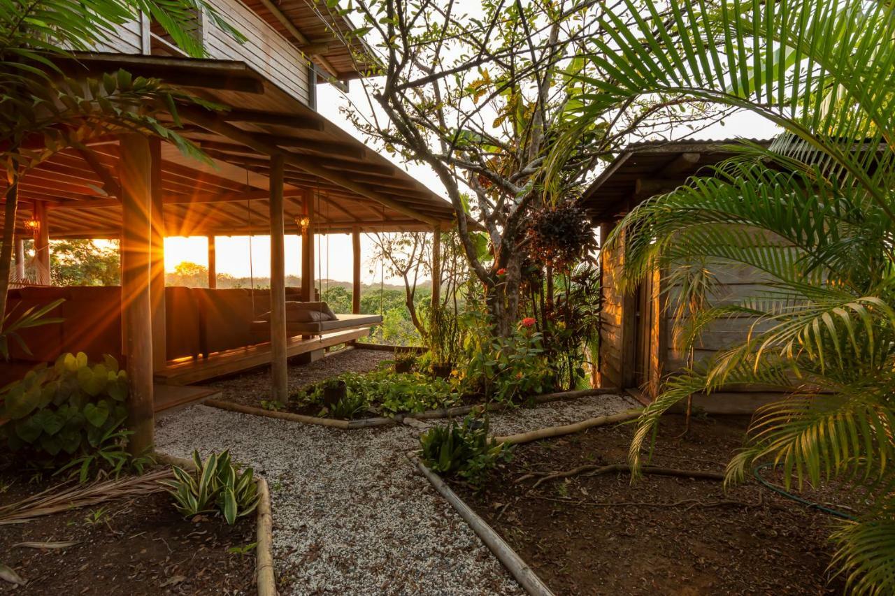 Calamocha Lodge Playa Santa Teresa  Exteriör bild